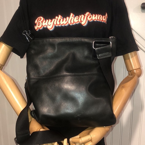 MARGOT Black Leather Messenger Bag 2 Ext. Front Zipper Pockets Top Zip Closure - Picture 3 of 17